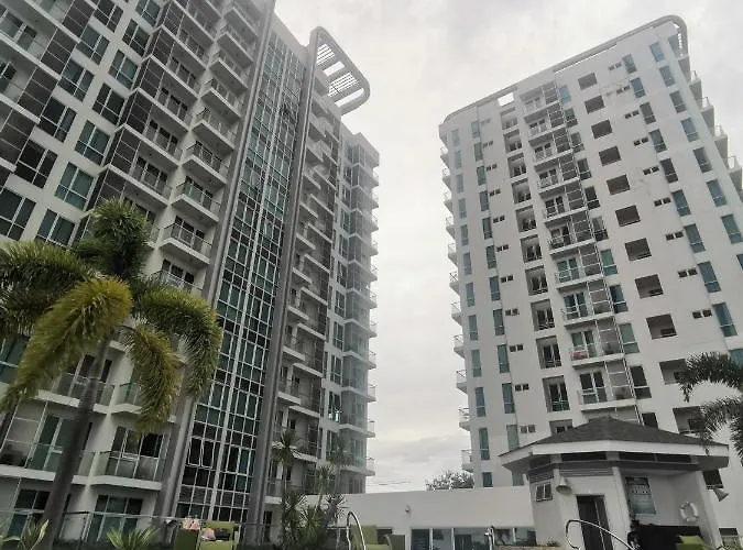 The Mactan Newtown Boulevard Apartment Punta Engano (Mactan)